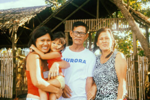 Parenting & Family Life in the Philippines: Screen Time Rules That Filipino Families Actually Keep